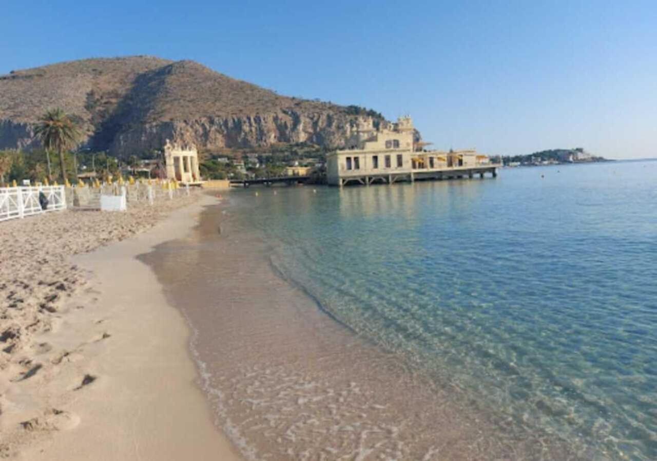 Casa Vacanza A 11 Km Dall'Aeroporto Di Palermo Карини Экстерьер фото